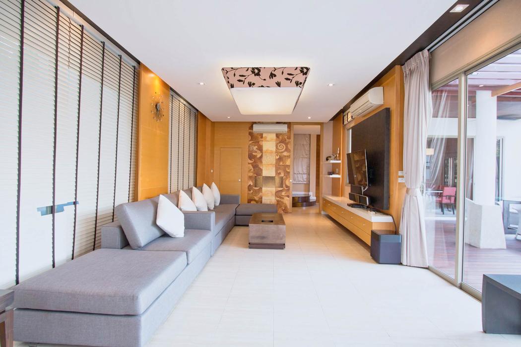 Ground floor: the long living room opening to the terrace