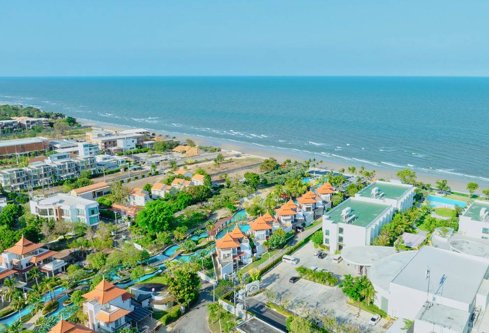 The Boathouse Estate along the Hua Hin shoreline